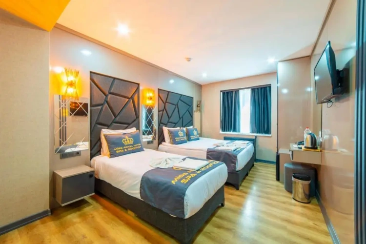 Triple room