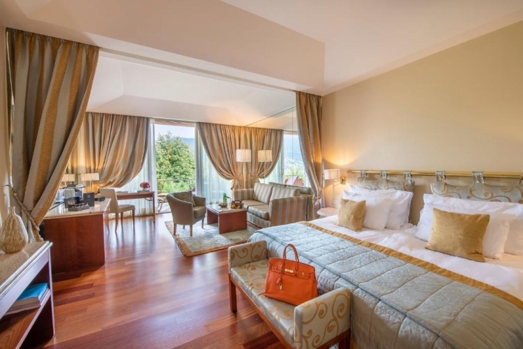 1 Bedroom Deluxe Double Suite