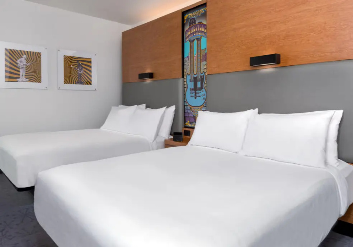 Traditional room with mountain view