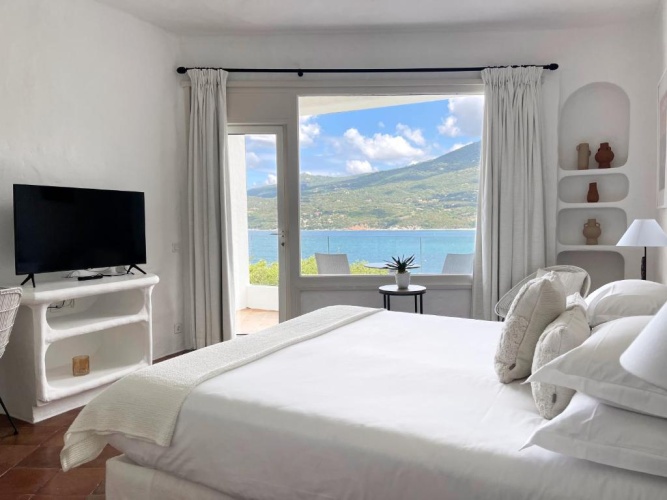 Deluxe Double A’mare room with balcony and with sea view