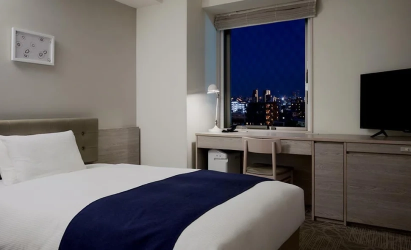 Corner Twin room