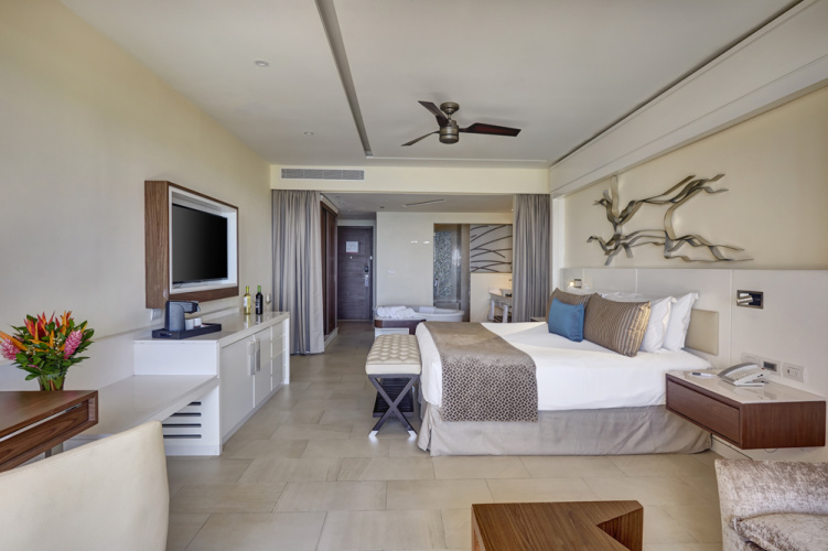 Sunset Double Suite with ocean view