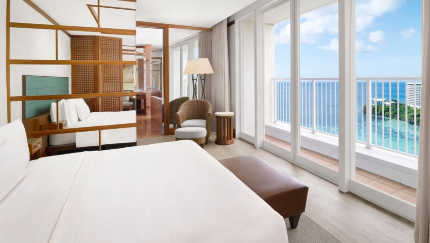 Royal Larger Double Suite oceanfront