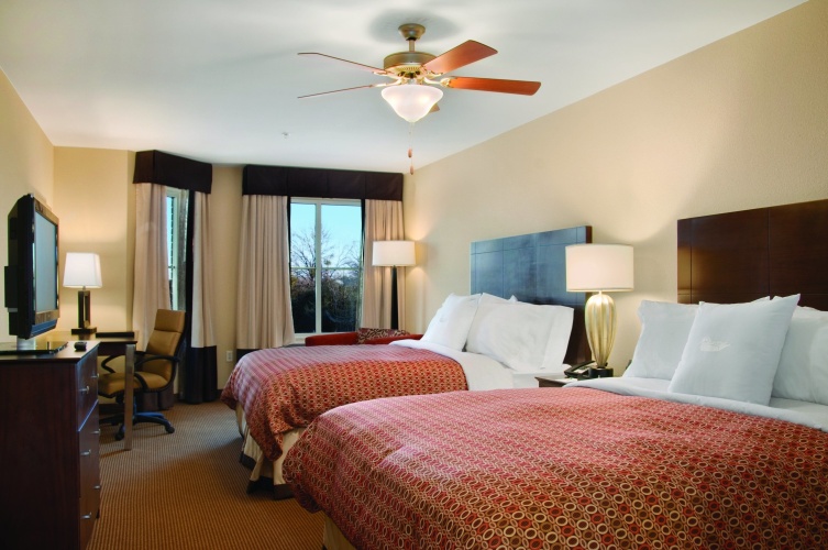 1 Bedroom NONSMOKING Twin Suite