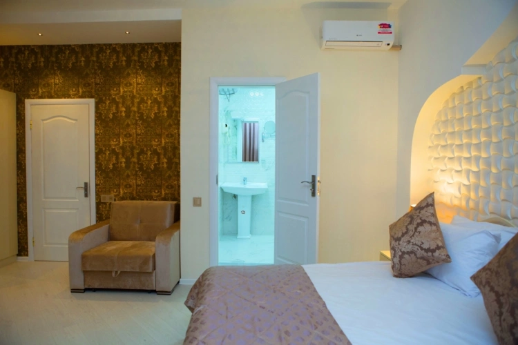 Superior with armchair Twin room