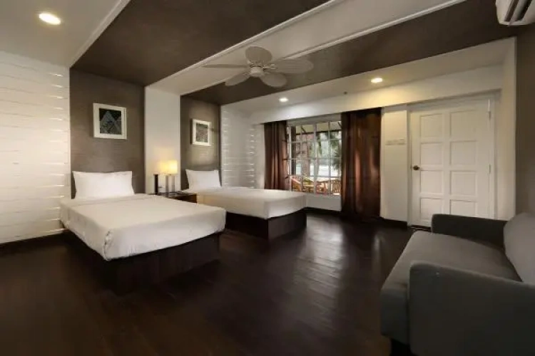 Premier Twin room beachfront