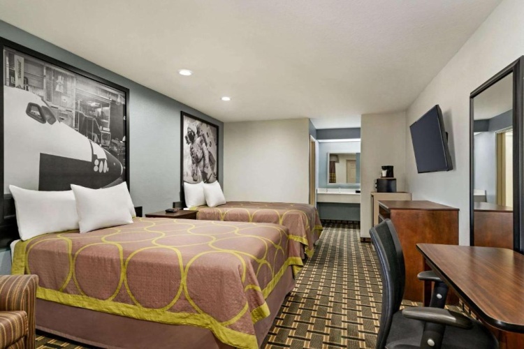 Smoking Quadruple room