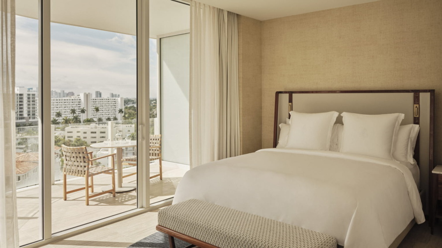 Double Suite with Lauderdale city view