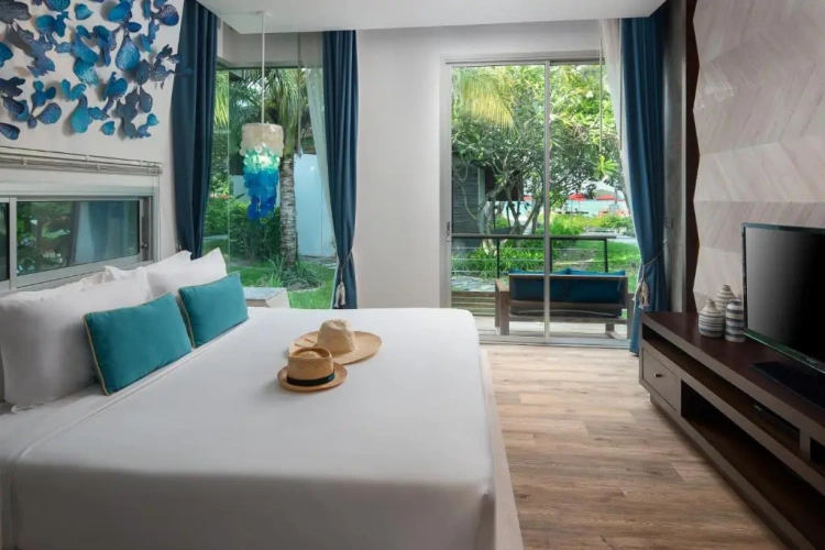 Deluxe Cabana Double room with garden view