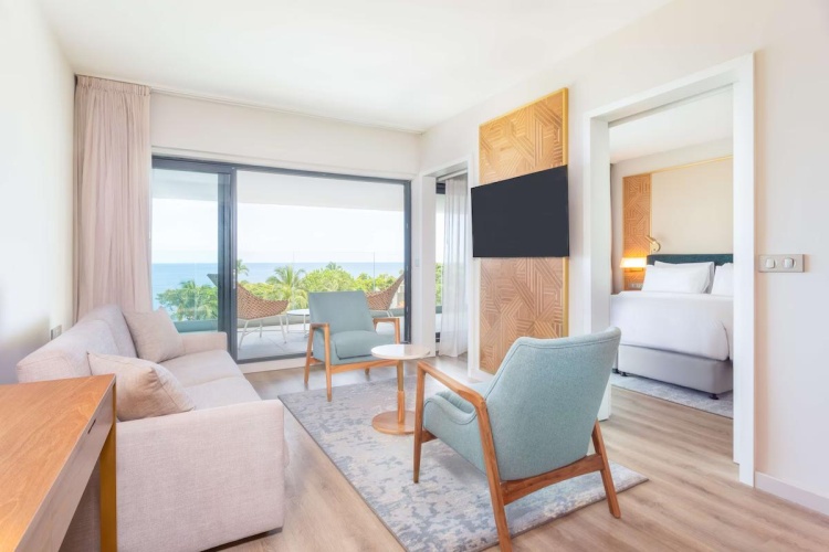 Twin Suite with ocean view