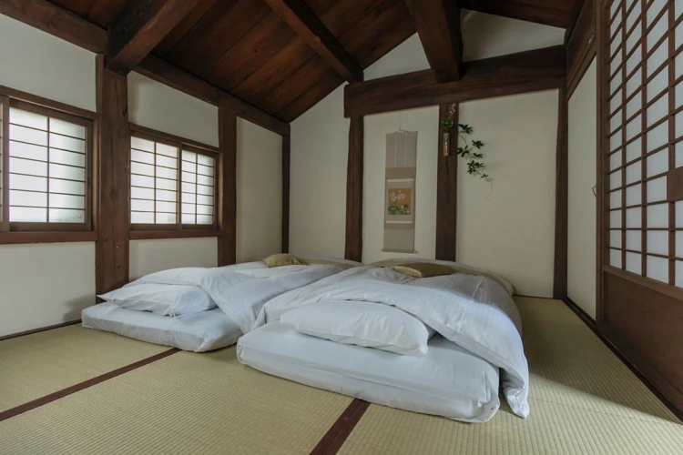 Aoi room