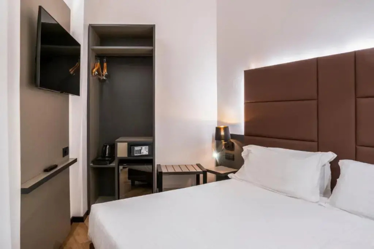 London Hotel