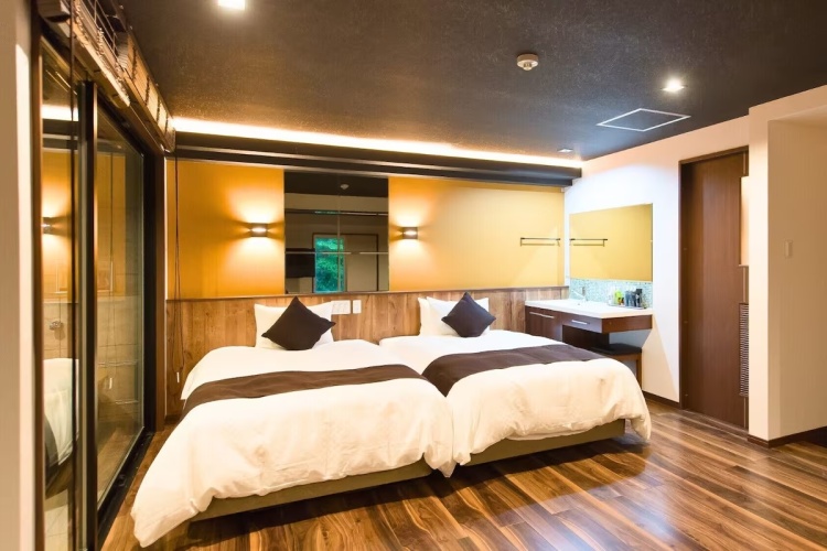 Japanese Twin Junior Suite