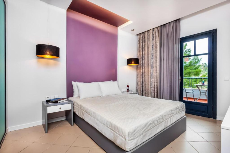 Atrium Hotel