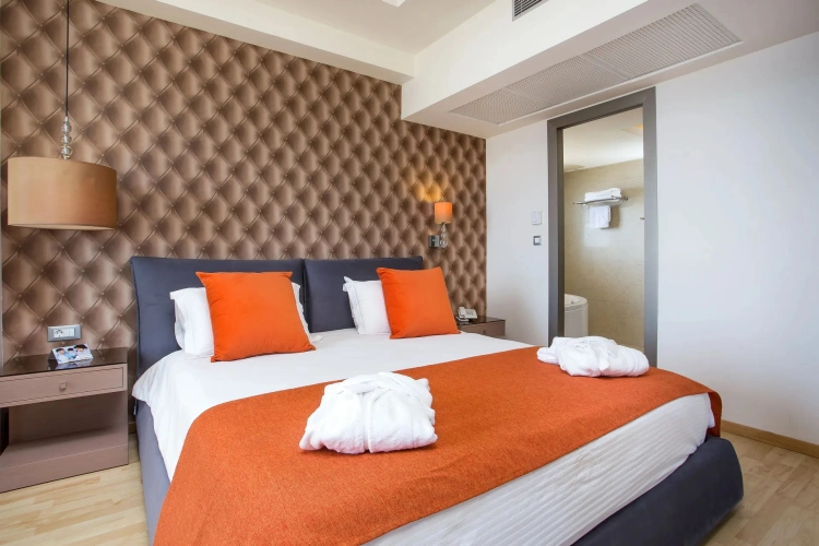 Sky Double Suite with panoramic view