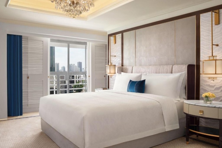 1 Bedroom Caroline Astor Double Suite with balcony