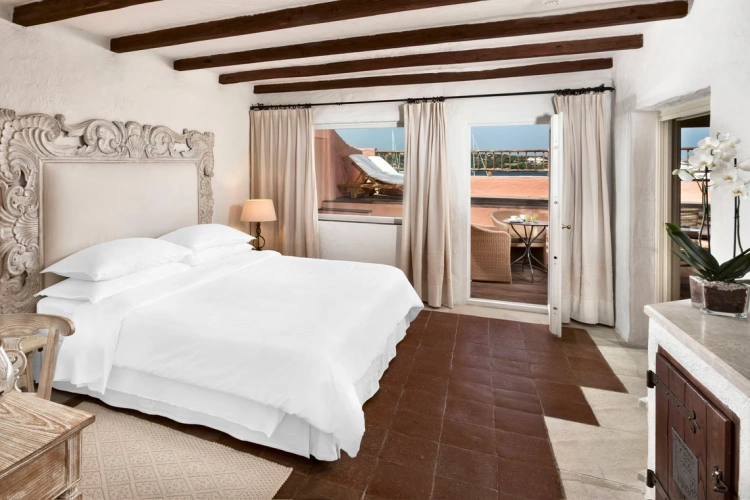 Signature Double Suite with Marina view