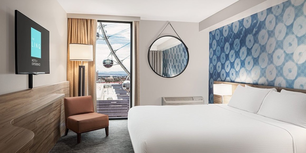 Deluxe District 3 Double room with city view