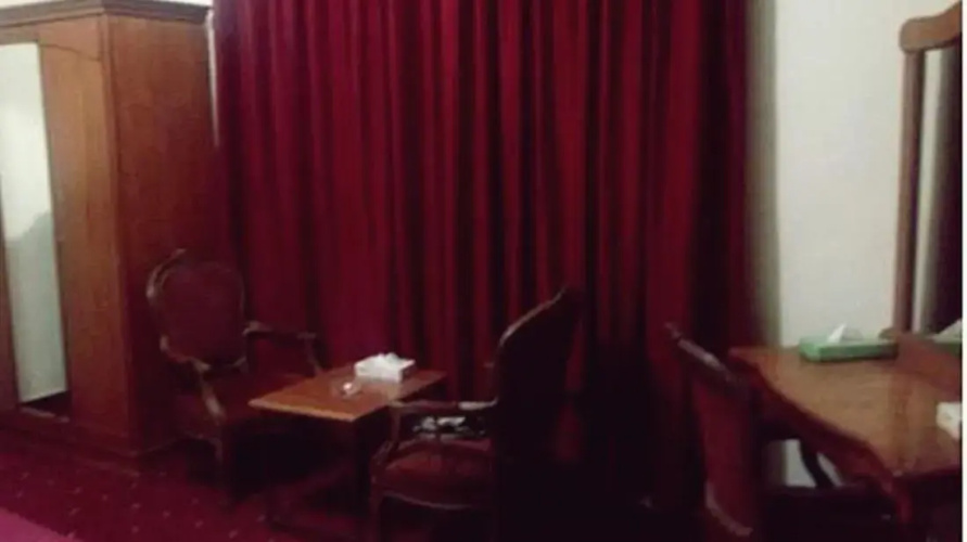 Orient Land Hotel