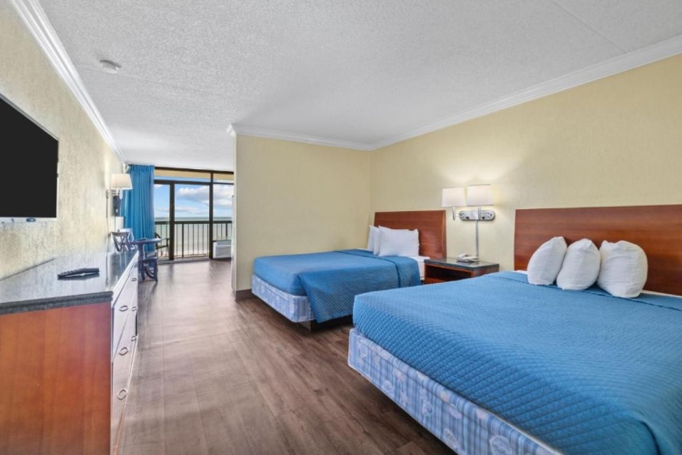 Deluxe Quadruple room