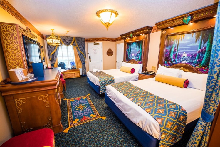 Royal Quadruple room River view