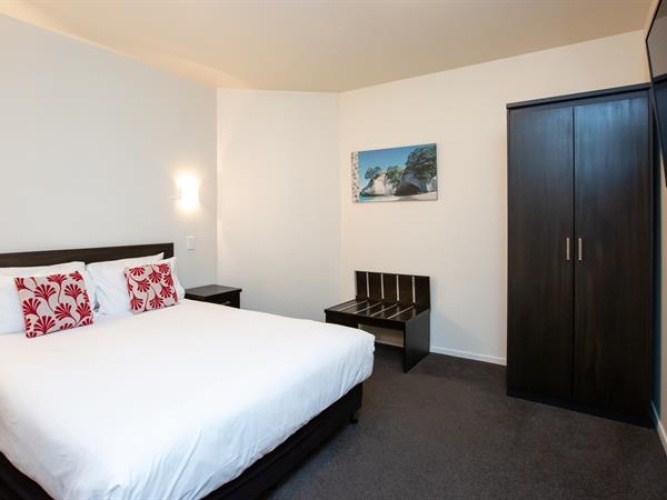 2 Bedrooms Suite