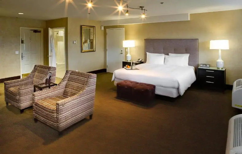 Cupertino Hotel