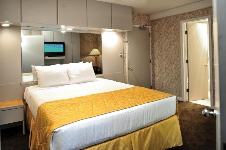 One Bedroom Double Studio