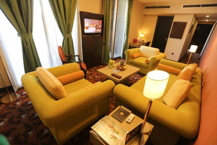 1 Bedroom Duplex Suite