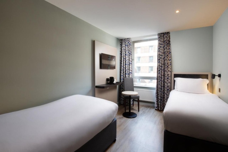 Royal National Hotel photo 11