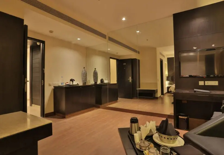 OYO Premium Dhakoli Zirakpur