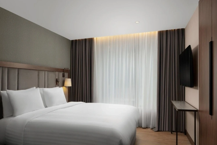 2 Bedrooms Quadruple Suite with city view