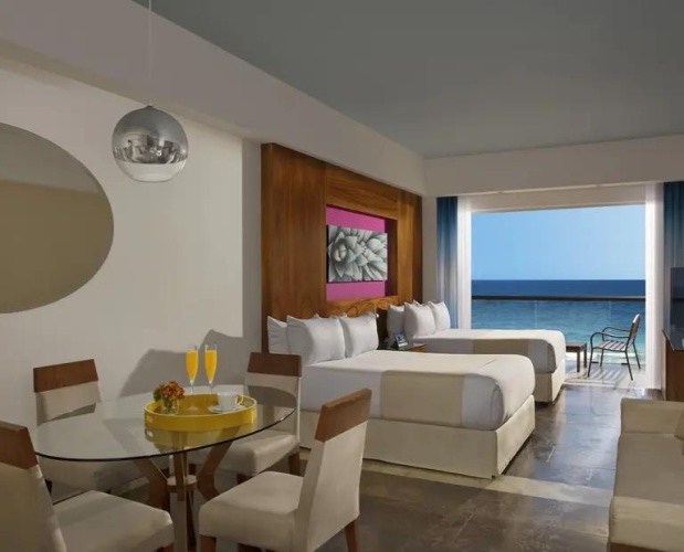 Altitude Double Junior Suite oceanfront