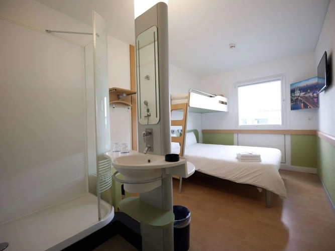Standard with Loft bed Triple room