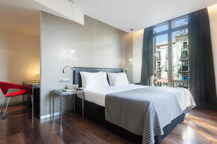 Double room with Las Ramblas view