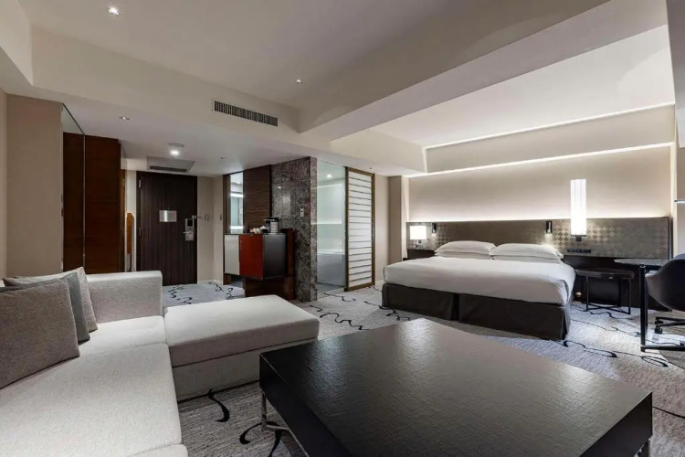 Hilton Tokyo photo 9