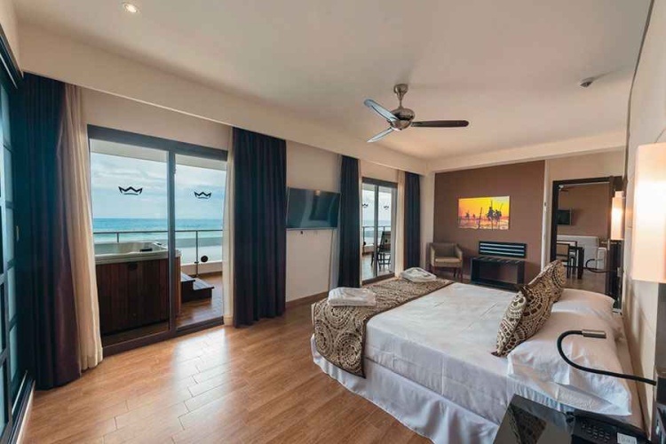Senior Double Suite with sea view