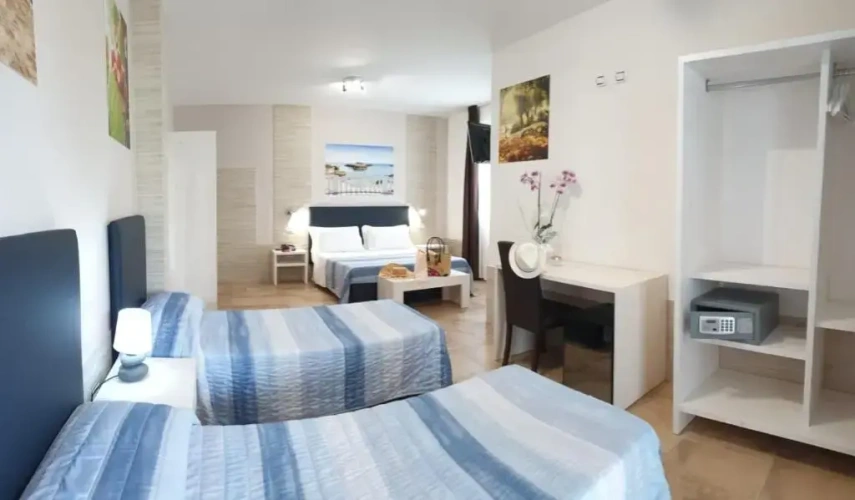 Standard Quadruple room