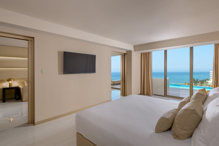 Prestige Swim Up Double Suite with sea view