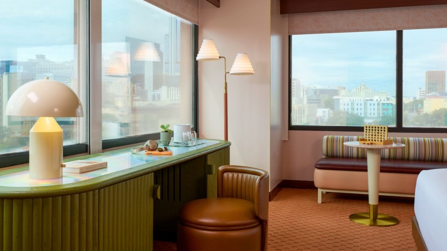 Downright Austin, A Renaissance Hotel photo 12