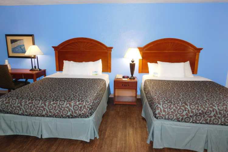 Efficiency Quadruple room