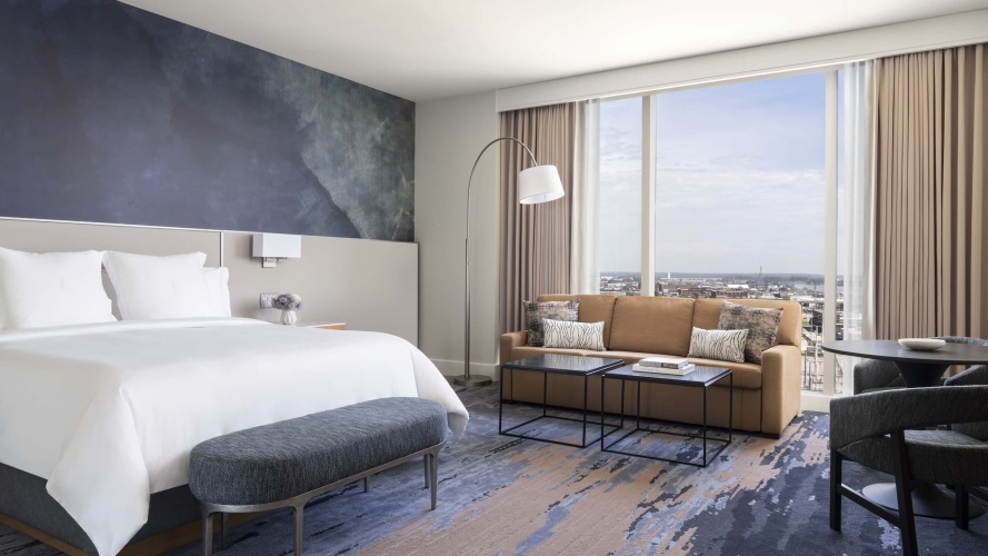 Grand Premier Double room with city view