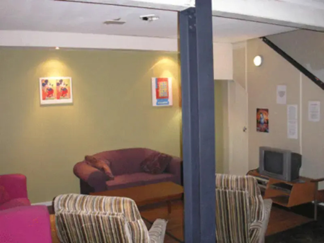 Melbourne Connection Travellers Hostel