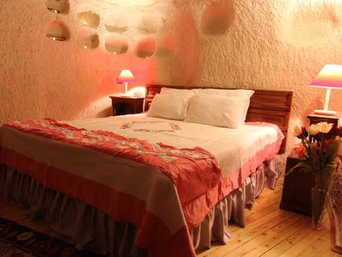 Design Cave Double Suite