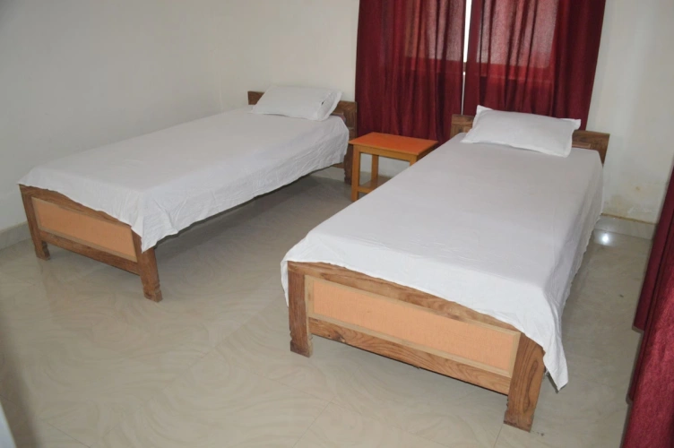 Basic Twin room