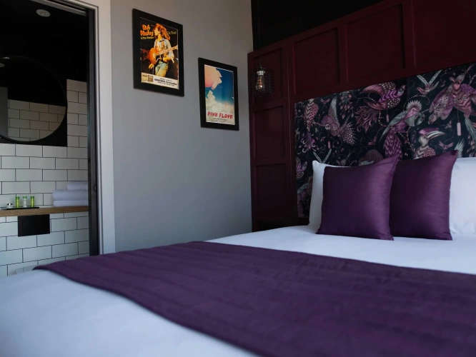 Roomy Double room