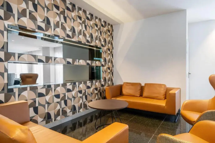 Hotel Exe Plaza
