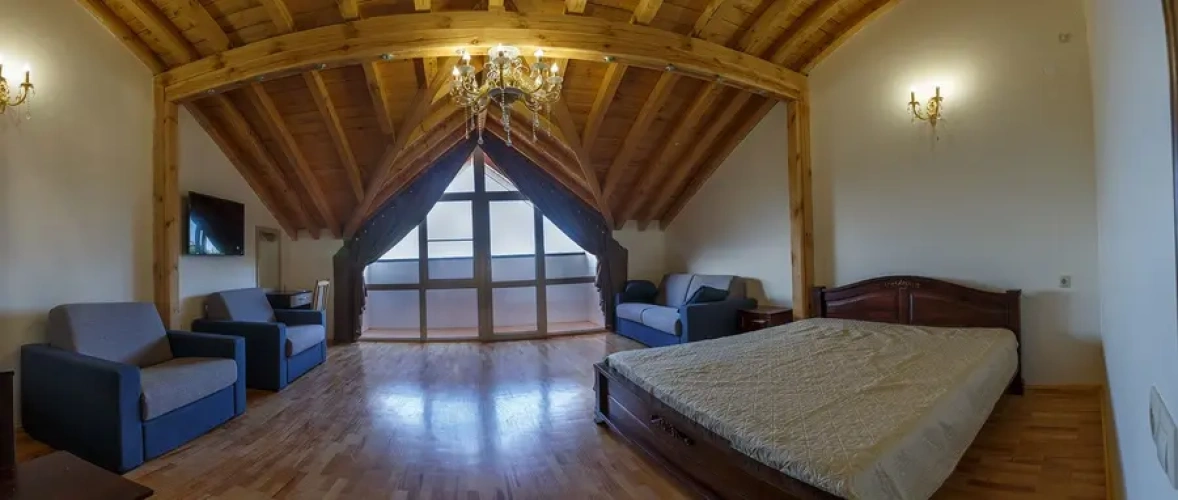 Attic Double room with balcony