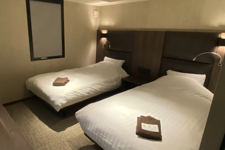 Minimal Twin room