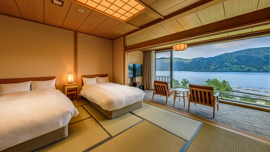 Japanese-style Twin room with Lake Ashi view